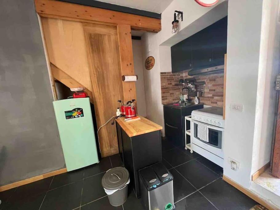 Kamyhouse Una Tranquilla Struttura Nel Verde Villa Neapel Exteriör bild