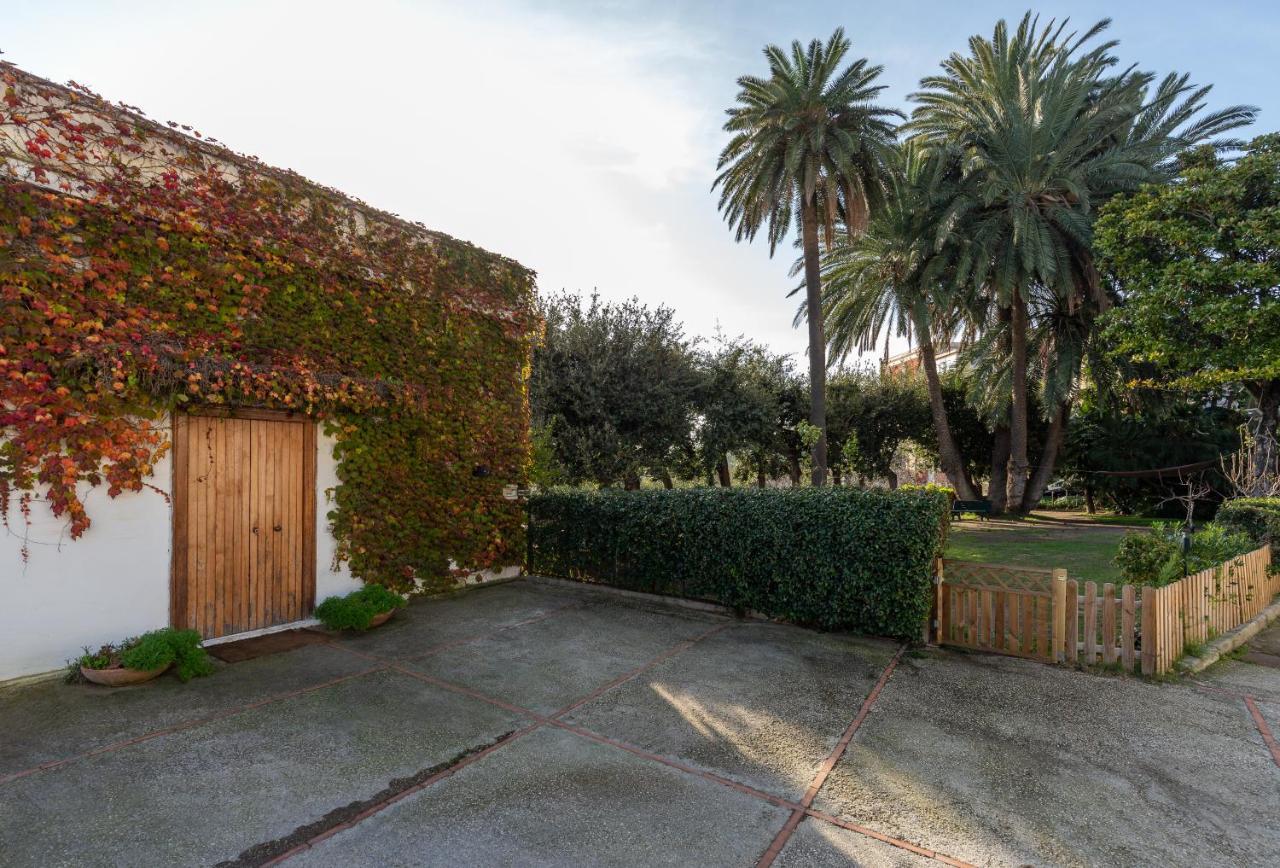 Kamyhouse Una Tranquilla Struttura Nel Verde Villa Neapel Exteriör bild